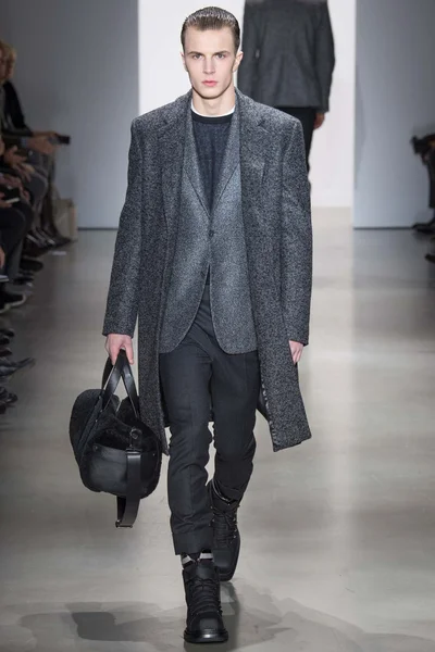 Look 14